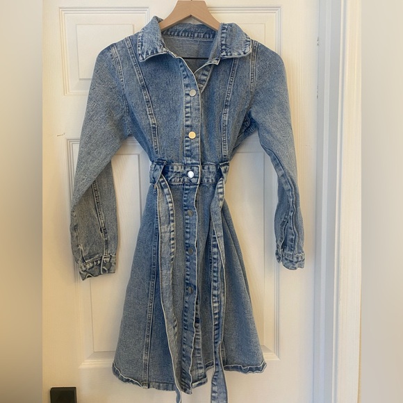 Denim Button-Front Belted Dress/Jacket - Medium Wash - Picture 5 of 7